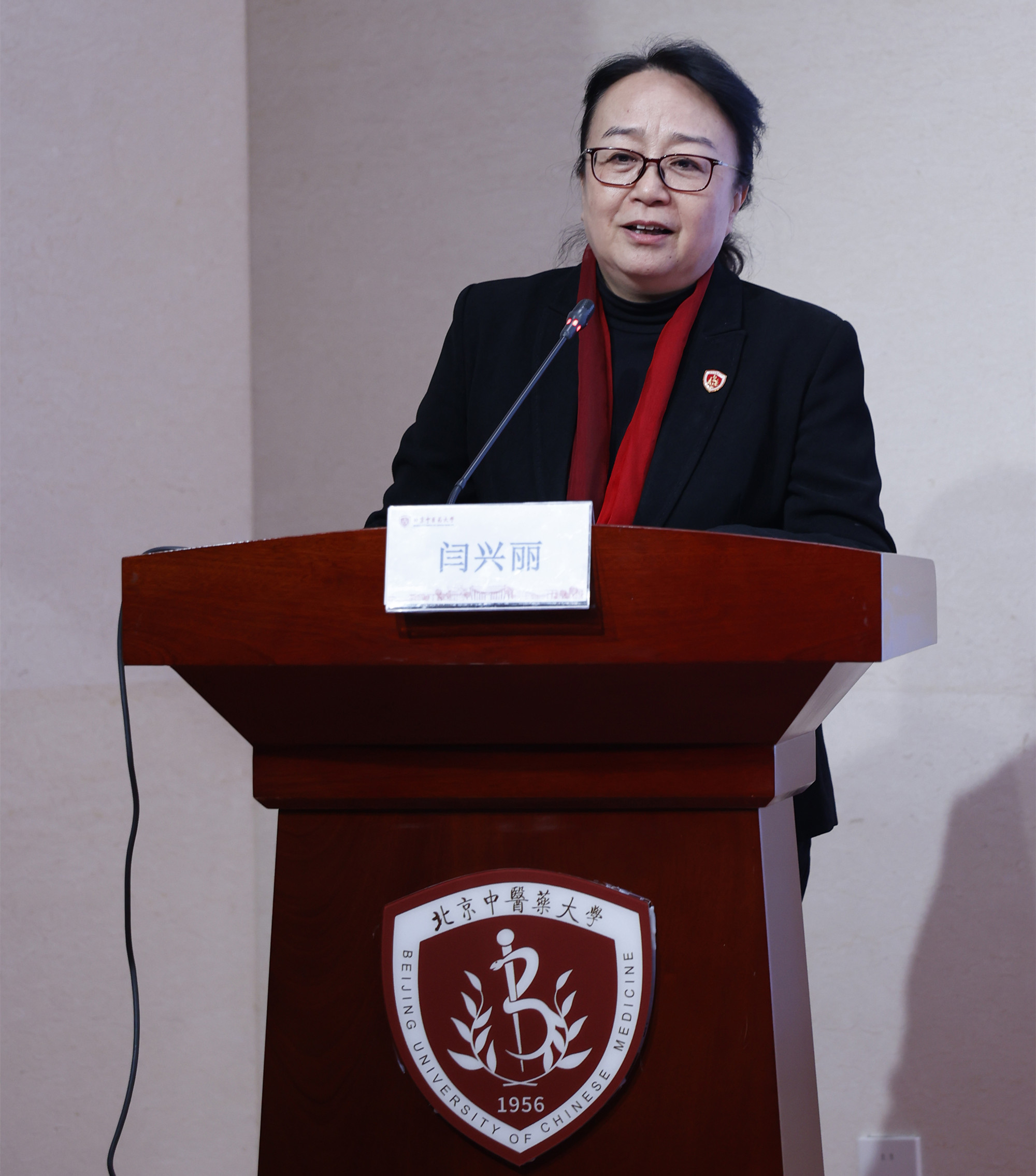闫兴丽_副本.jpg